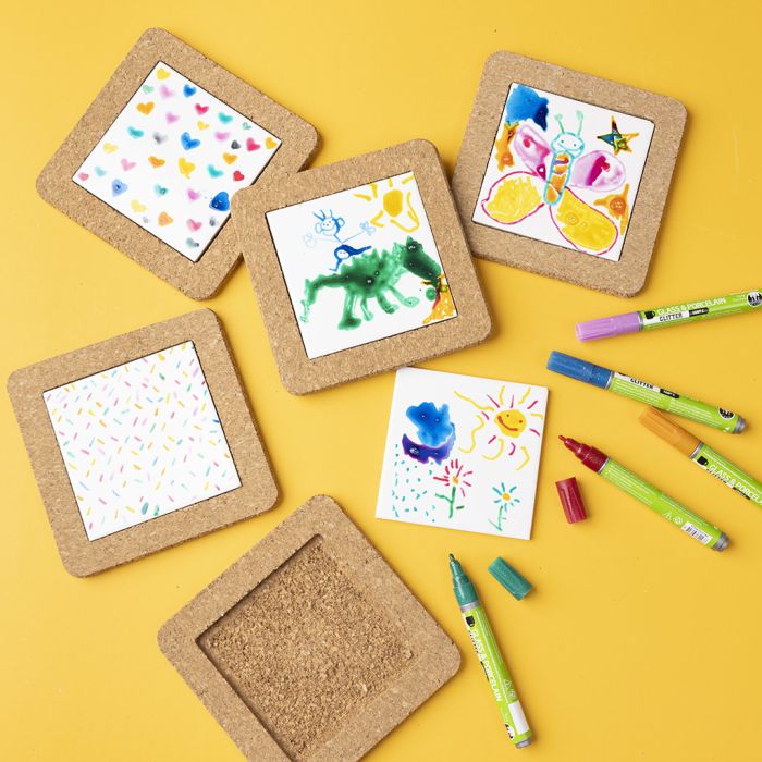 Bordskånere dekoreret med porcelænstuscher