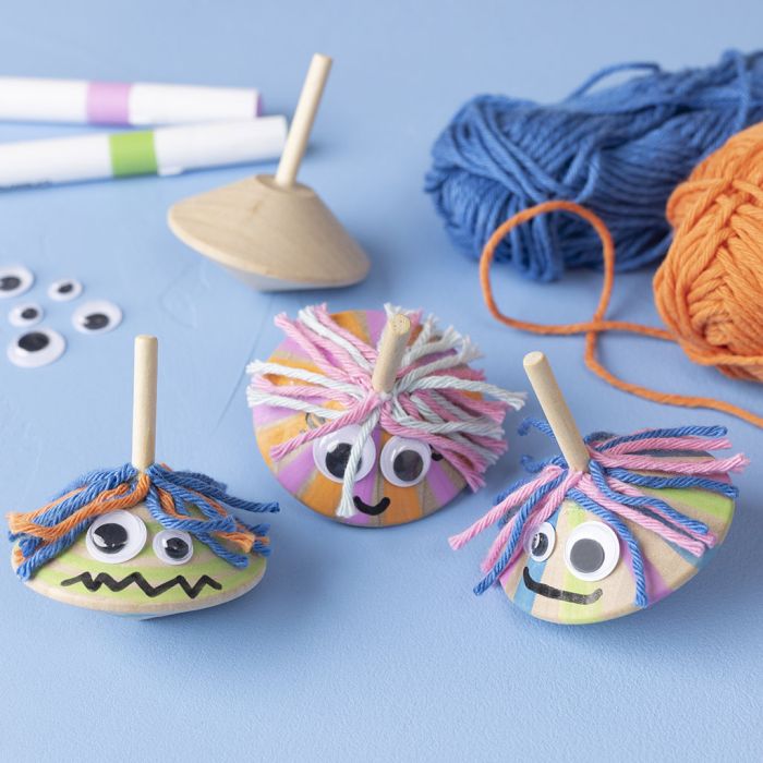 Snurretoppe med rulleøjne og sjovt hår