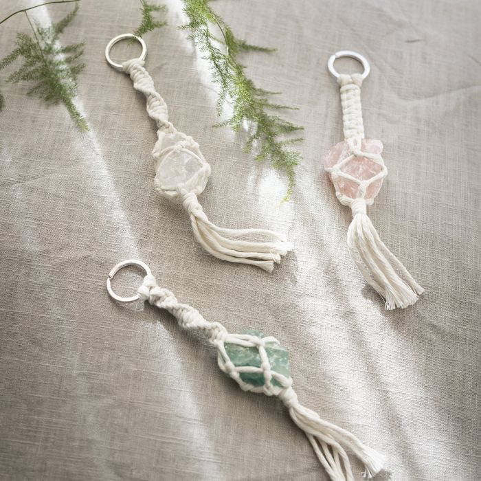 Macramé nøglering med krystal