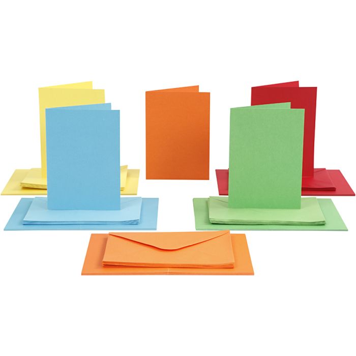 Kort og kuverter, kort str. 10,5x15 cm, kuvert str. 11,5x16,5 cm, 110+220 g, ass. farver, 50 sæt/ 1 pk.