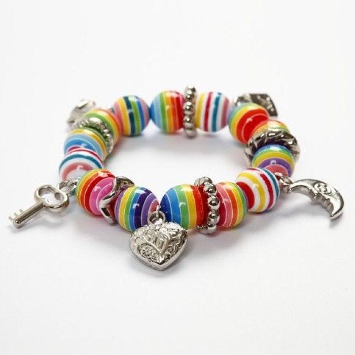 Armbånd med charms