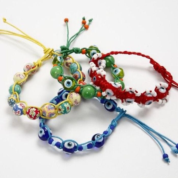 Knyttede armbånd