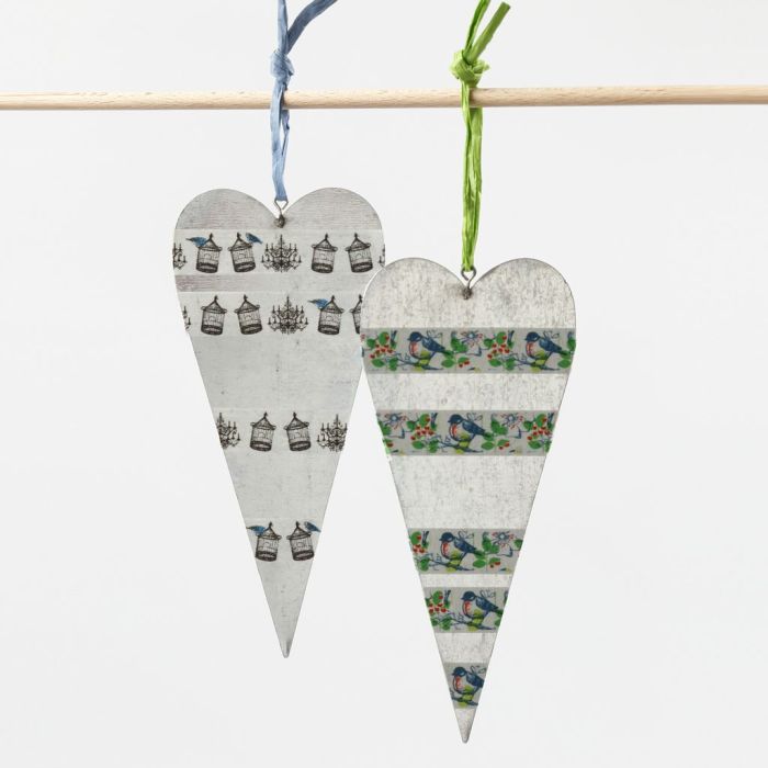 Dekorerede hjerter af zink i papirbast