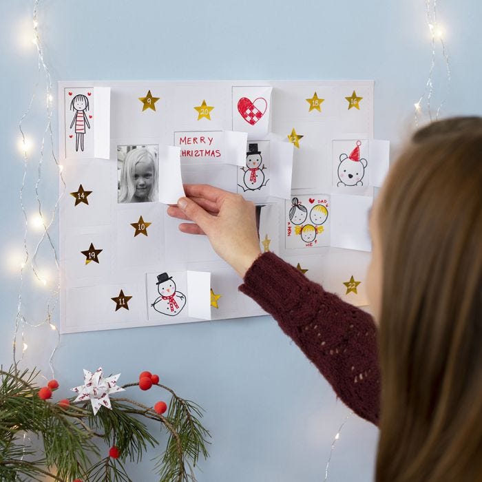 Lav selv julekalender med tegninger, stickers og billeder