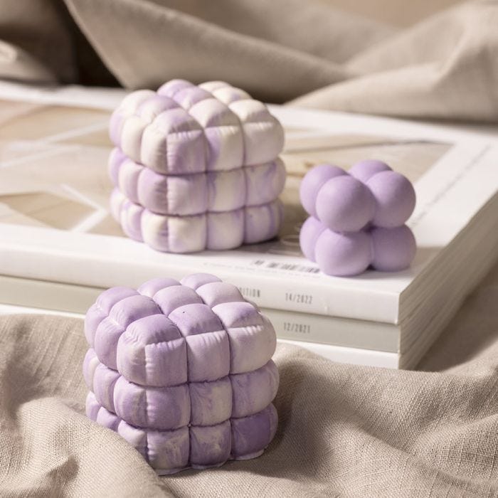 Bubble skulpturer i farvet resin støbemix