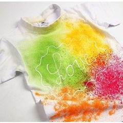 Hvis T-shirt i bomuld dekoreret med spraymaling