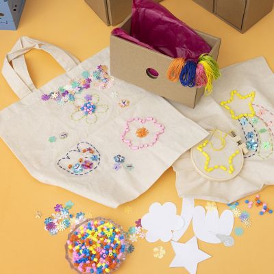 Muleposer med broderi og perler