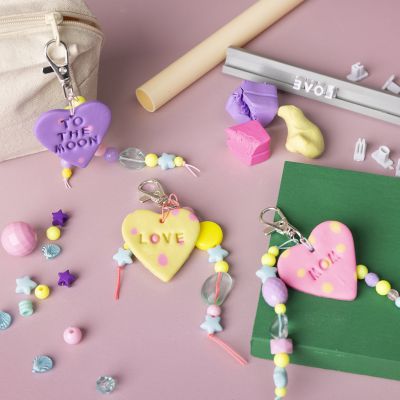 Charms i fine clay med perler