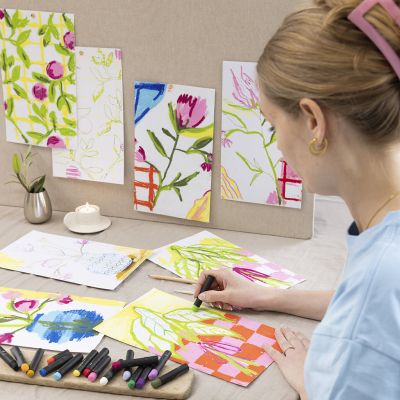 Farverige kunstværker med oliepastel