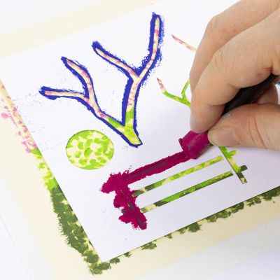 Sådan bruger du skabeloner til at lave detaljer med oliepastel