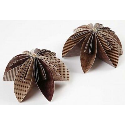 Blomst i origamipapir