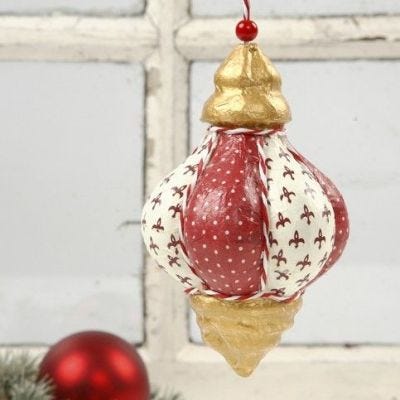 Ornament med decoupage