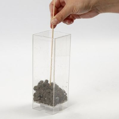 Fyrfadsstage af støbt beton