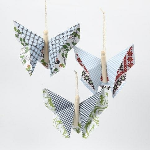 Sommerfugl i origami - lav flotte papirfigurer